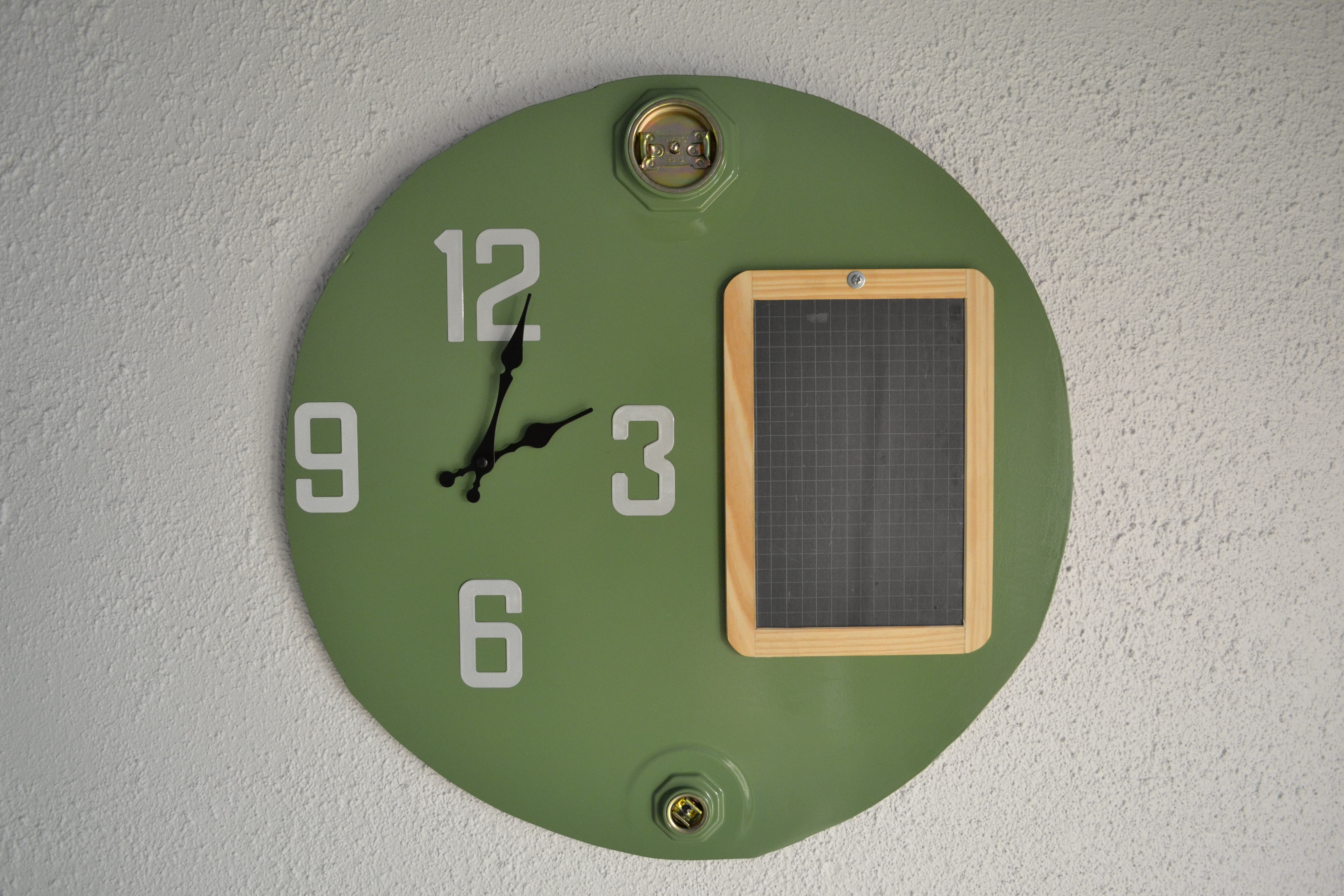 horloge pense bete.JPG